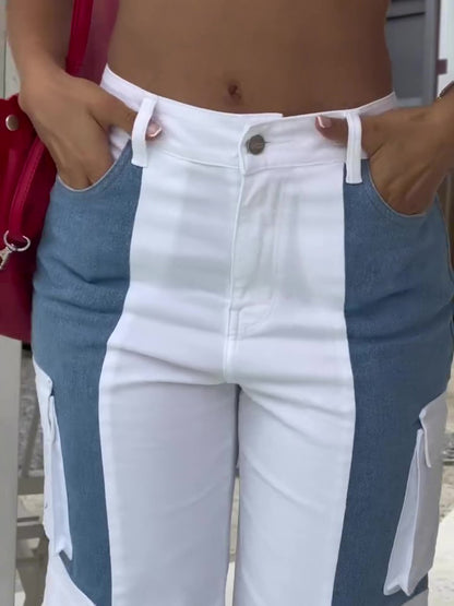 Kontrastierende Cargo-Jeans mit Taschen